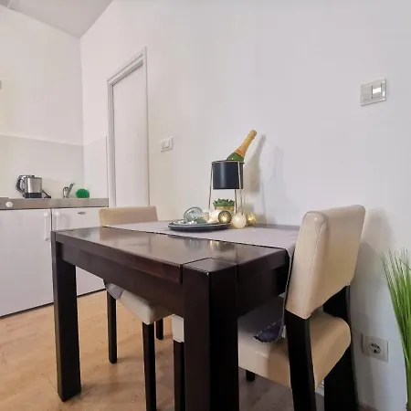 Klara Apartment