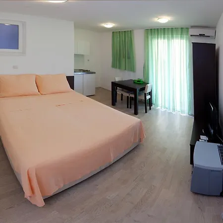 Apartment Klara